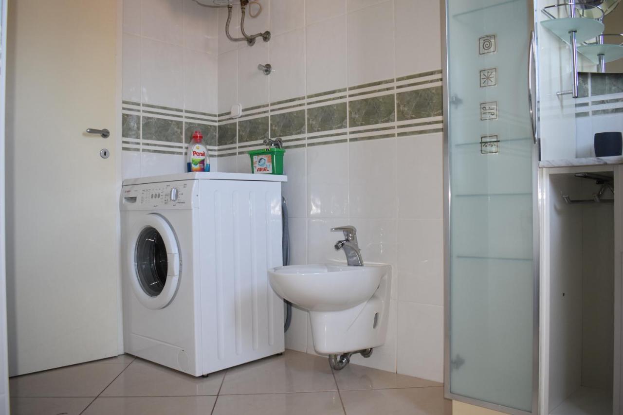Apartment Vista Mare Малинска Экстерьер фото